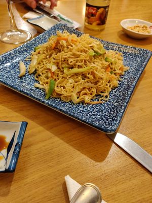 Vegetable noodles at Sakura in Tenerife