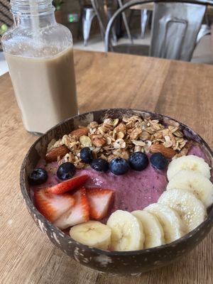 Berry Smoothie bowl + latte  at The Vegan Shack in Panama City