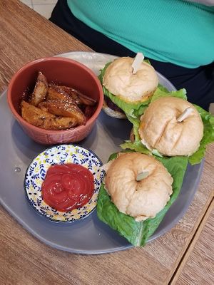 Burger & Fries at The Vegan Shack in Panama City