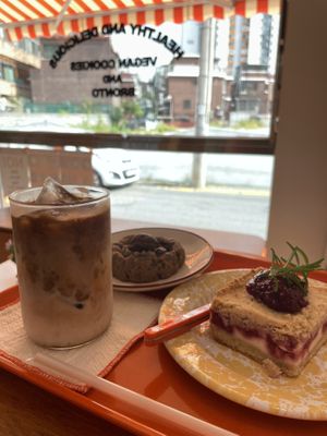 Delicious desserts  at Bronto Vegan - 브론토 in Seoul