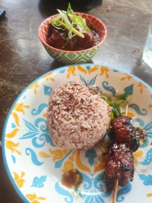 Komida 1 . Caldereta vegana, Brown rice y BBQ no pork #Veganuary at Cosmic Siargao in Siargao