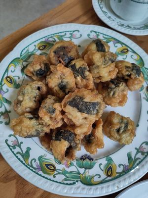 fried mushrooms at ZenV Garden  in Gloucester