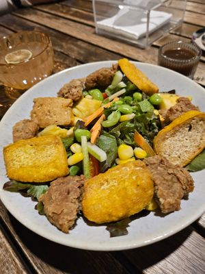 ~ 27/4/24 at Hejo Eatery in Bandung