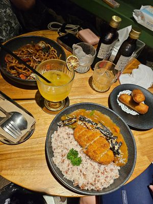 ~ 27/4/24 at Hejo Eatery in Bandung