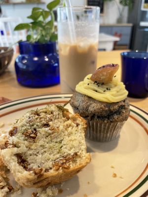   at Ffumz - 퓸즈 in Seoul