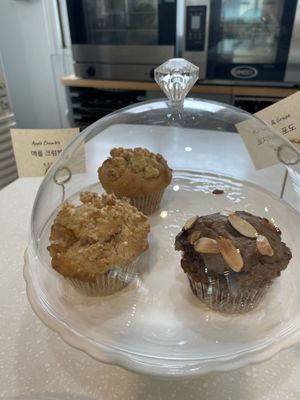   at Ffumz - 퓸즈 in Seoul