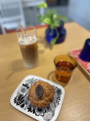 Dark chocolate ginger muffin  at Ffumz - 퓸즈 in Seoul