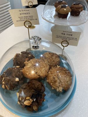   at Ffumz - 퓸즈 in Seoul