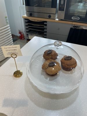   at Ffumz - 퓸즈 in Seoul