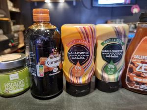 Vegan sauces at Chocolate Bar Brugge in Bruges