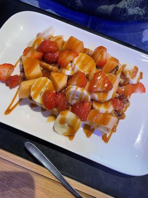 Caramel and fruit   at Chocolate Bar Brugge in Bruges
