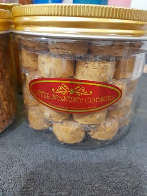Peanut cookies (vegan) at Little Nonya's Cookies & Cuisine in Central Singapore