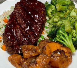 Vegan ribs over vegetable rice at Mother Natures Soul Food Vegan in Lynchburg