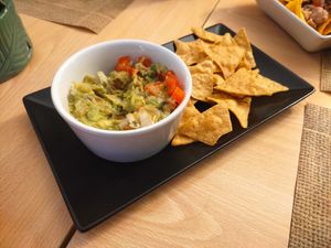 Nachos con guacamole at Taquería del Sur in Badajoz