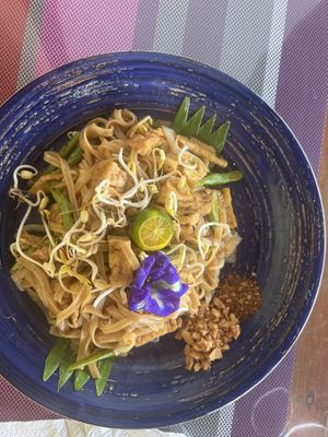 Pad Thai noodles with tofu  at Aroi Makmak Thai Station in San Juan Siquijor