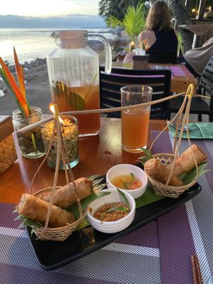 Lemongrass keffir ice tea and veggie spring rolls  at Aroi Makmak Thai Station in San Juan Siquijor