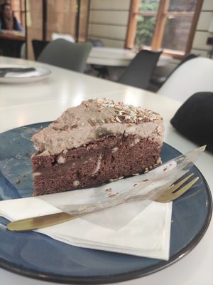 Banane-Nougat-Kuchen at Café Konditorei Shivani in Vomp