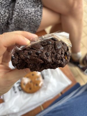 Chocolate cookie  at Sweets by Ve - 비건 제과 스윗바이비 in Seoul