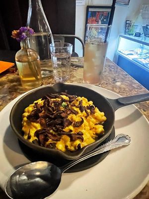 Mac n' Cheeze W Seitan Bacon at Urban Vegan Kitchen in New York City