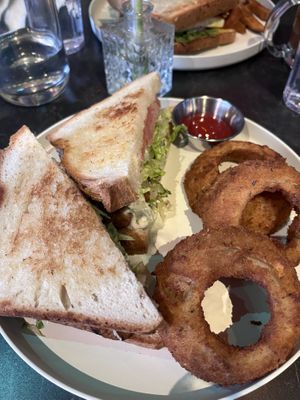 BLT - 4 ⭐️   at Urban Vegan Kitchen in New York City