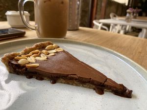 Salted caramel pie  at The Therapist - Alvalade in Lisbon