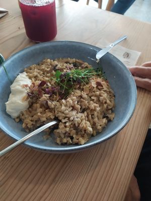 Risotto de aveia em grão e cogumelos at The Therapist - Alvalade in Lisbon