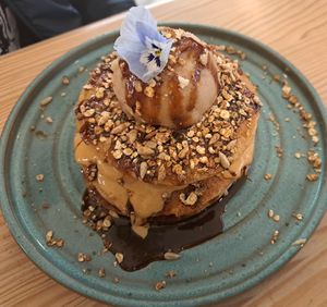 Banana and peanut butter pancakes at The Therapist - Alvalade in Lisbon