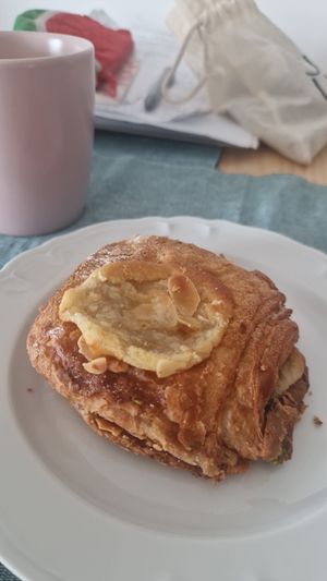 Pain au chocolat with frangipane at Délice Végétal in Nantes