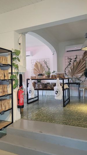  at Nut House in Willemstad