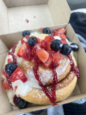 🫶🏽  at Cinnaholic in Carmel