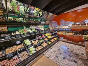 Fruit and veg at Naturalia in Merano