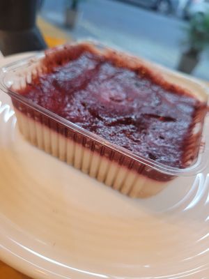 cheesecake de frutas vermelhas at Barletta in Rio De Janeiro