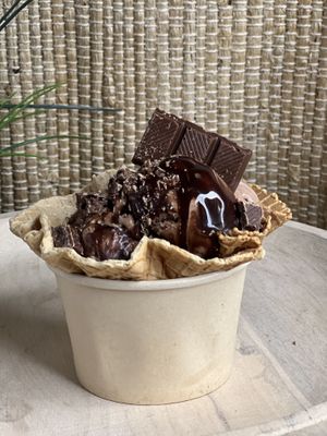 Chocolate toppings   at Vegan Scoops in Kissimmee