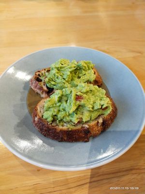 Guacamole at Real Food 真食 - Orchard in Central Singapore