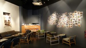 another nice cozy corner at Real Food 真食 - Orchard in Central Singapore