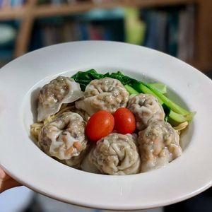 Dumpling Noodles Dry at Real Food 真食 - Orchard in Central Singapore