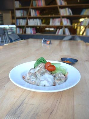 dumpling at Real Food 真食 - Orchard in Central Singapore