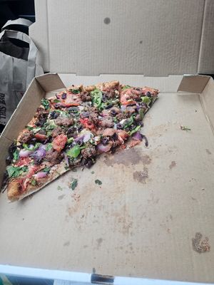  at Leonardo's Pizza in Portland