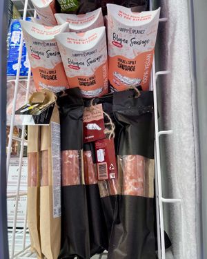 Vegan Smoked Pepperoni and other vegan sausages by Happy V Planet (Estonia) at COCO VEGANS | Antes VEGANS & BIO in Barcelona