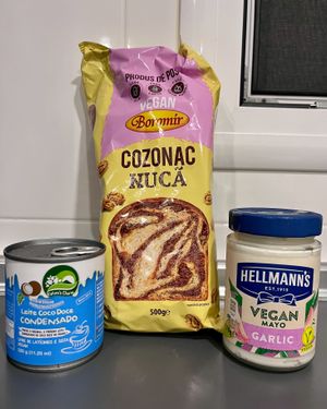 Our purchases: vegan condensed milk, vegan cake (or babka?), vegan garlic mayonnaise at COCO VEGANS | Antes VEGANS & BIO in Barcelona
