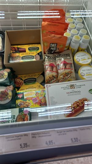 freezer at COCO VEGANS | Antes VEGANS & BIO in Barcelona