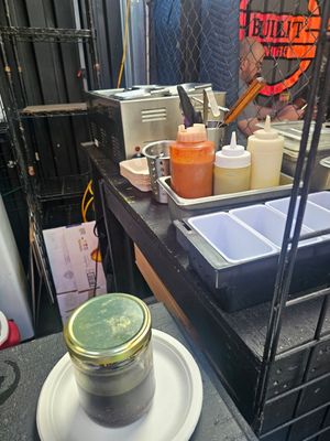  at Dear Mama in Los Angeles