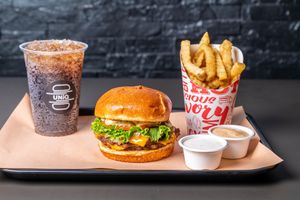  at UNiQ Burger in Scottsdale