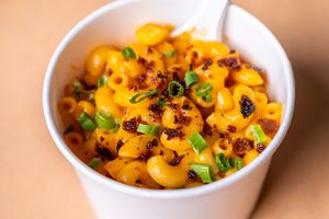 Buffalo Mac at UNiQ Burger in Scottsdale