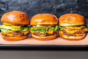  at UNiQ Burger in Scottsdale