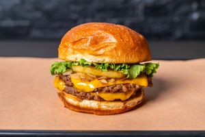 Double Paradise Burger at UNiQ Burger in Scottsdale