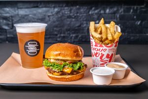  at UNiQ Burger in Scottsdale