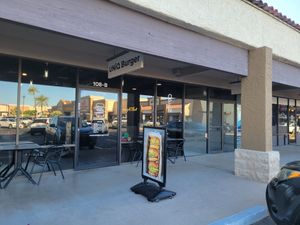  at UNiQ Burger in Scottsdale