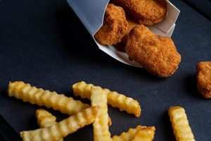  at UNiQ Burger in Scottsdale