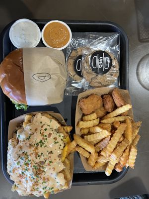 Southwest loaded fries, UNiQ burger, side fires and chick’n nuggets   #Veganuary at UNiQ Burger in Scottsdale